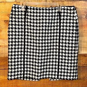 White House Black Market Houndstooth skirt